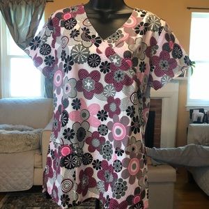 Green Town by Cherokee, Scrub Top, Sz Medium